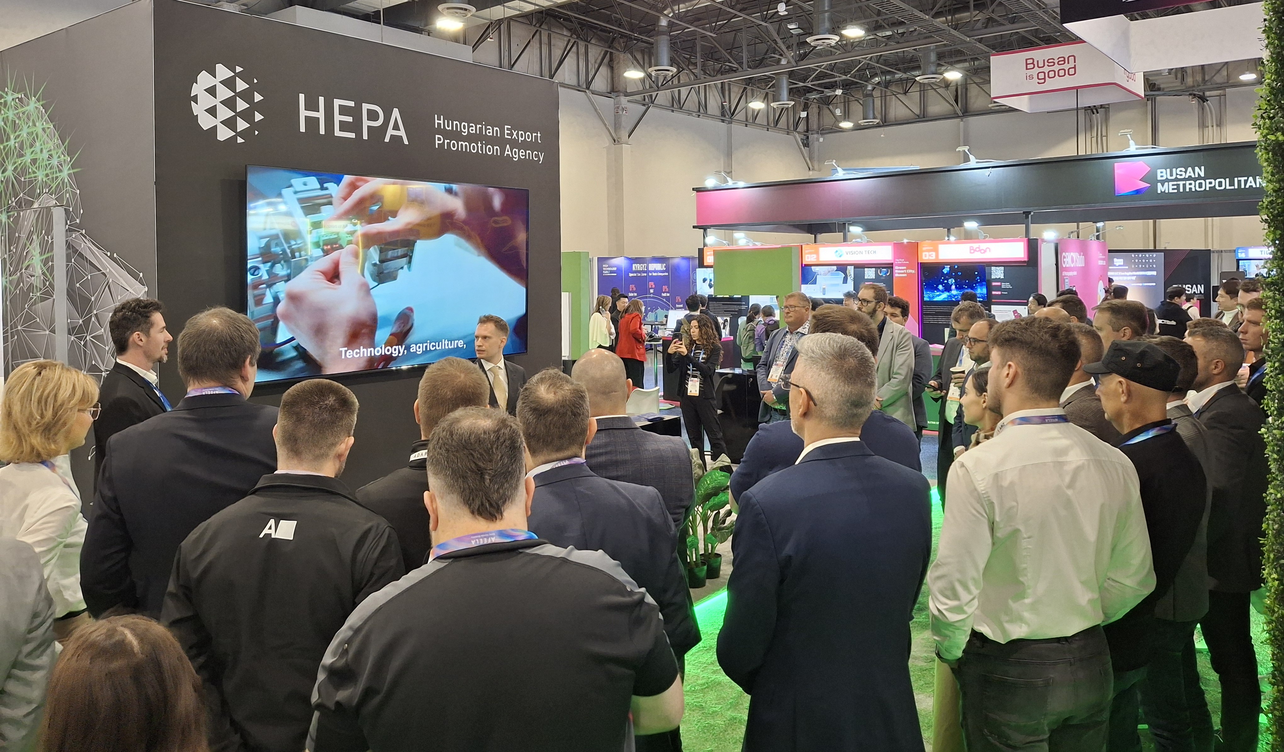 vissza-a-jovobe-kiemelt-magyar-reszvetellel-zajlott-a-2026-os-ces